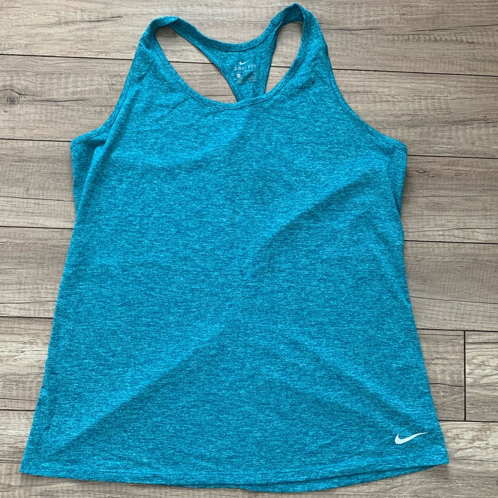 🌼Nike tank